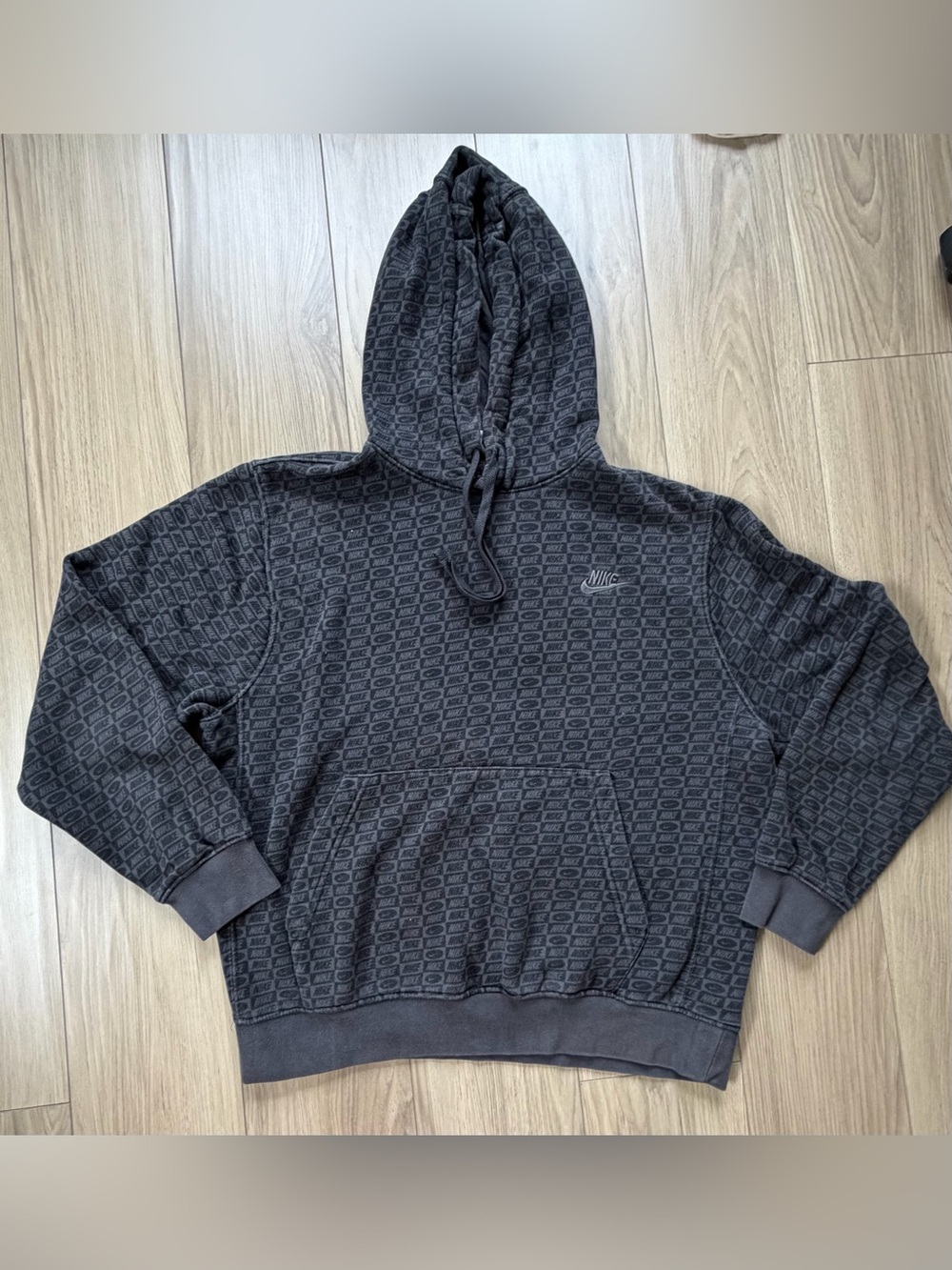 Nike Club Hoodie Black/Grey All Over Print Logo Pullover Hoodie Sz M